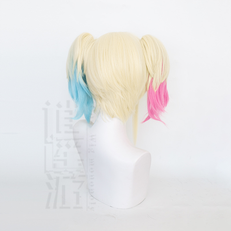 Suicide Squad: Isekai Harley Q - Anime Harley Quinn Cosplay review and price